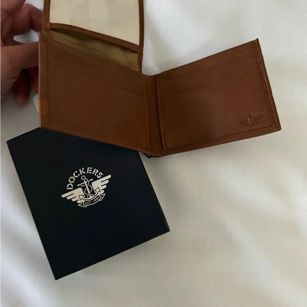 Dockers Wallet Brown Trifold Mens